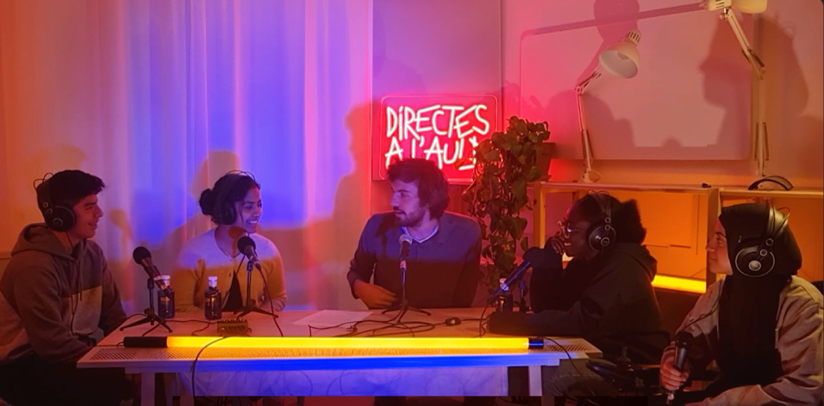 D'esquerra a dreta Darek Quinche, Jasmin Singh, Marcel Pujols, Angela Abora i Maroua El Aabid Zahchi