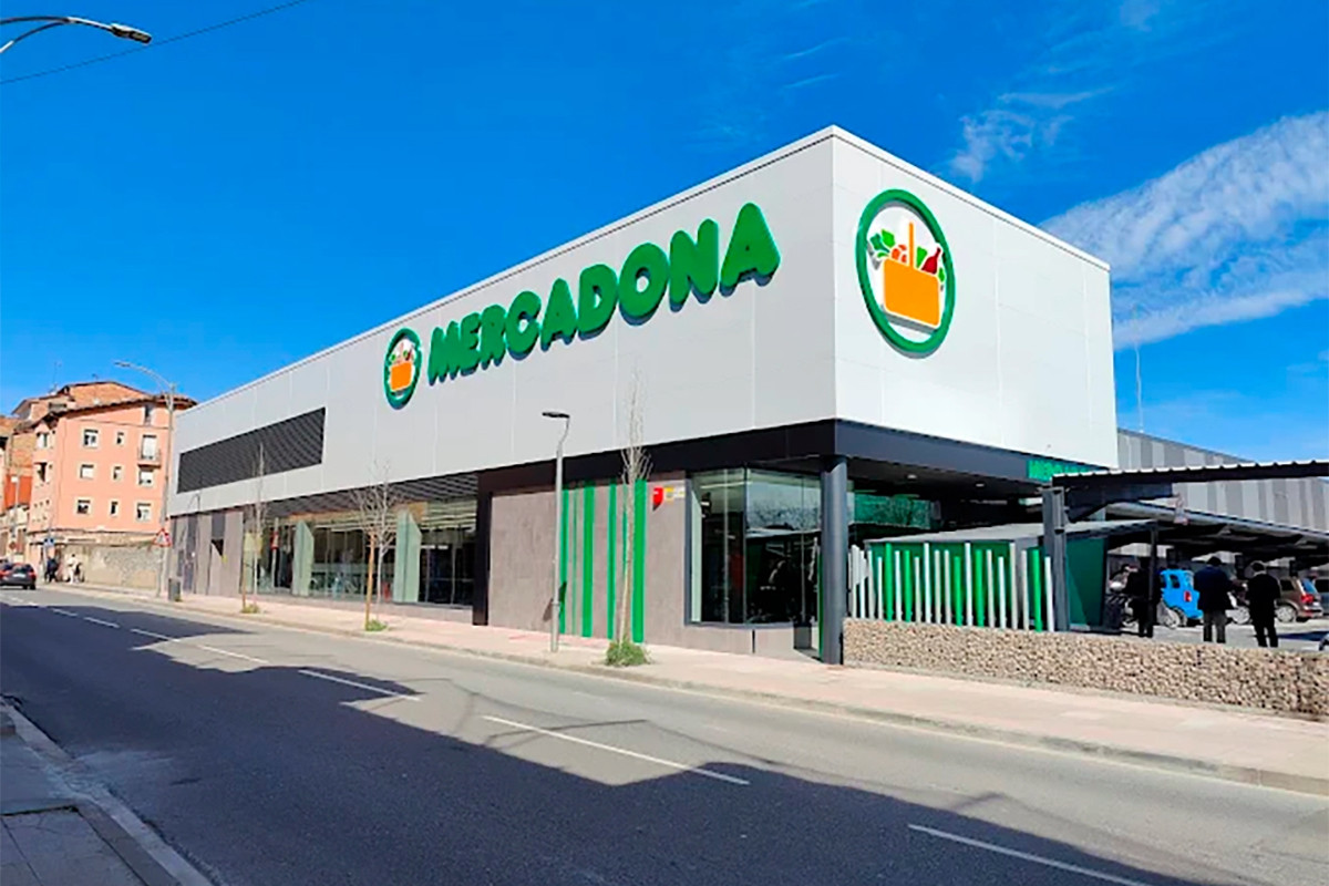  Supermercat de Mercadona a Manlleu.
