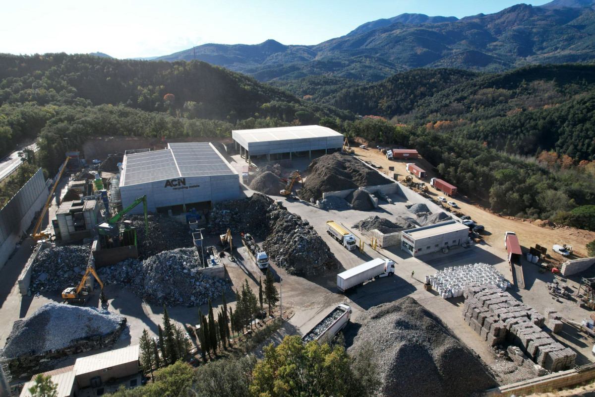 Vista aèria de la planta que ACIN RM té als peus del Montseny