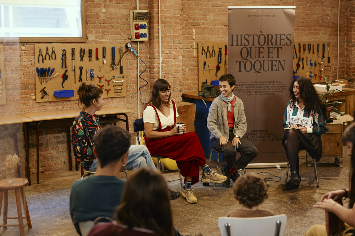 Ariadna Seuba, Liliana Torres, Marta Vivet Montagut i Yousra El Mansour, a la trobada de cineastes osonenques del Protesta